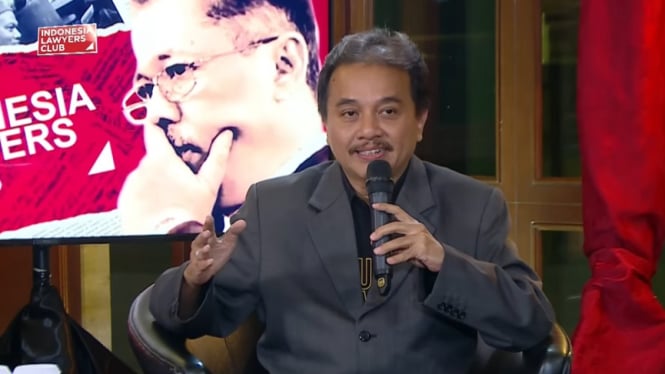 Roy Suryo Bongkar Kejanggalan Skripsi Jokowi Usai Dilaporkan Kasus Ijazah Palsu