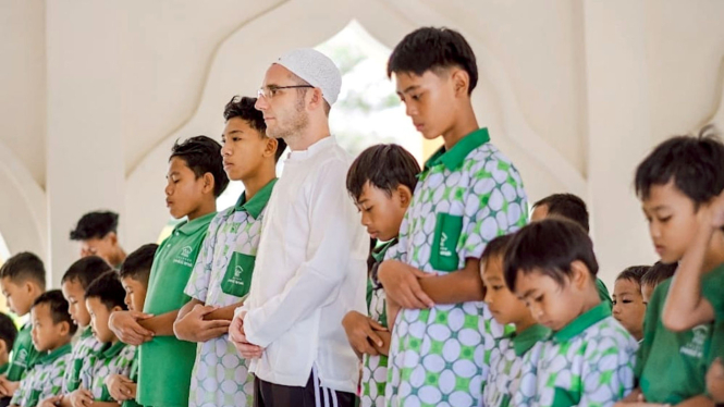 Ratusan Siswa di Sumbawa Masih Hidup dalam Kondisi Rentan