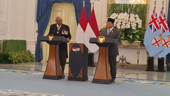 Presiden Prabowo Subianto Usai Menggelar Pertemuan Bilateral dengan Perdana Menteri Republik Fiji Sitiveni Rabuka di Istana Merdeka 