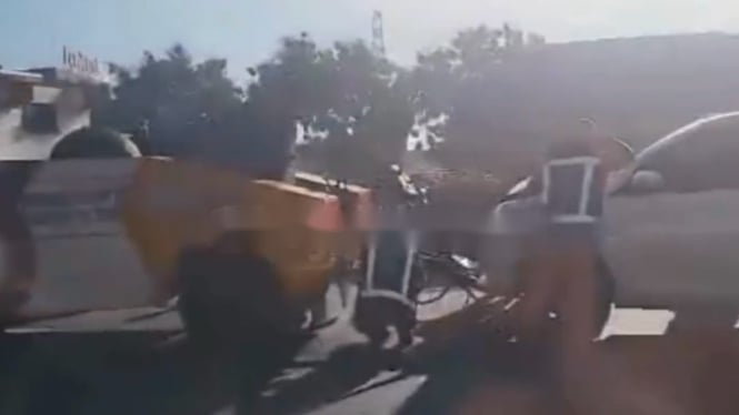 Sebanyak delapan kendaraan mengalami kecelakaan beruntun di ruas Jalan Tol Cikunir KM 47.