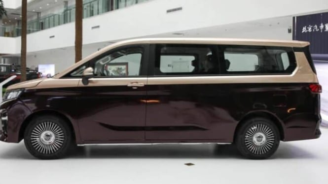 BAW M7, MPV pertama BAIC
