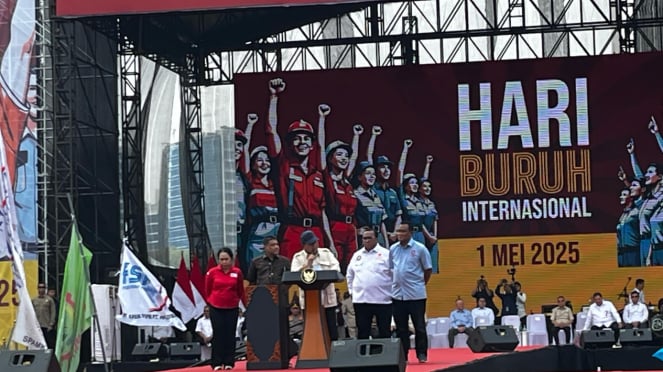 El presidente indonesio, probavo, julio, al celebrar el Día del Trabajo