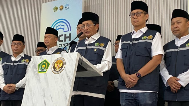El ministro religioso indonesio, Nasaruddin Umar Yakarta, ha sido publicado en Haj Dormitory, Pondok Gade, East Yakarta al primer equipo de Yakarta a Yakarta.