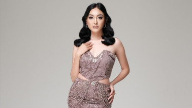 Devi Suamba Raih Gelar Miss Universe Asia 2025