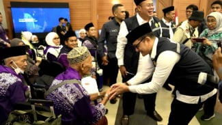 Kloter Pertama Sudah Terbang, Kualitas Pelayanan Haji 2025 Ditingkatkan dengan Terobosan Baru