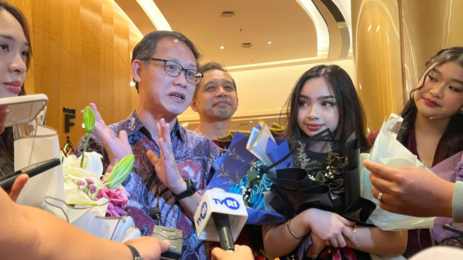 Natalie Airlangga Hartarto (kedua dari kanan)