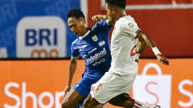 68156343a0d4c-duel-malut-united-vs-persib-bandung_665_374