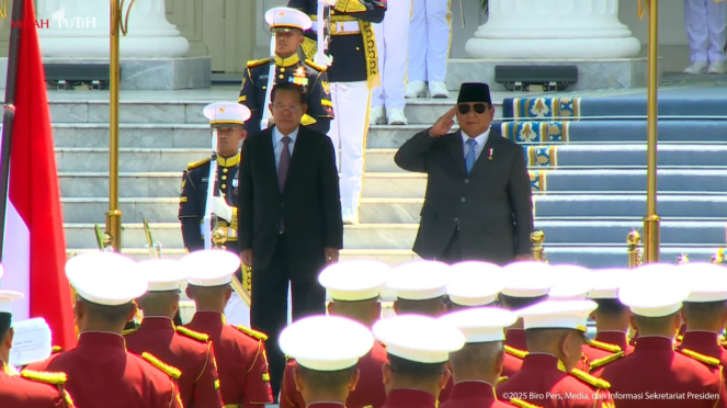 Presidente Indonesio Praboiano y Presidente del Senado de Camboya del Senado Samedech Akka Moha Sena Pado Sea Pado Techo