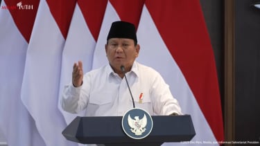Indoneziya Prezidenti Praboian Sucanto, Dushanba, Dushanba, Dushanba, Dushanba Kuni, Dushanba, Dushanba, Dushanba Kuni Bo'lib O'Tadigan Markaziy Jakarta Shahridagi Blobudiyalik Sessiyada Indoneziya Kroboanty.