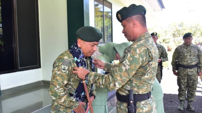 Viva Military: Teniente Cob. Lapula Shandar Suryanot