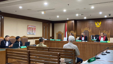 Eks Dirjen Minerba ESDM Bambang Gatot dan Eks Plt Kadis ESDM Provinsi Bangka Belitung Supianto divonis 3-4 tahun penjara buntut kasus dugaan korupsi di PT Timah yang rugikan negara Rp300 triliun