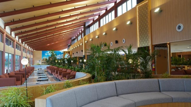 Area Tunggu dan Lounge di Terminal 2F