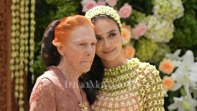Luna Maya y Dawa Madre