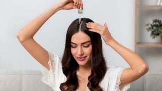 5 Rekomendasi Serum Rambut Terbaik yang Wajib Dicoba, Dijamin Bikin Lembut dan Tebal