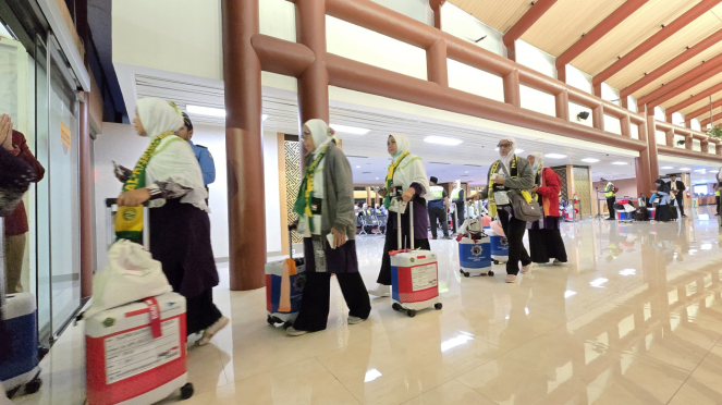 Terminal 2 F aeropuerto de Scarno-hatta, proceso de salida de los peregrinos a través de Tangranong