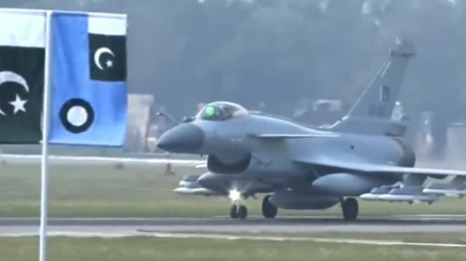 Viram militar: JF -17 Thunder Pakistán