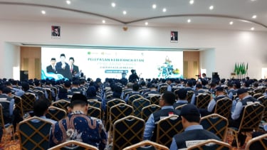 Pelepasan PPIH menuju daerah kerja Mekkah, Arab Saudi melakui Asrama Pondok Haji Cipondoh, Kota Tangerang