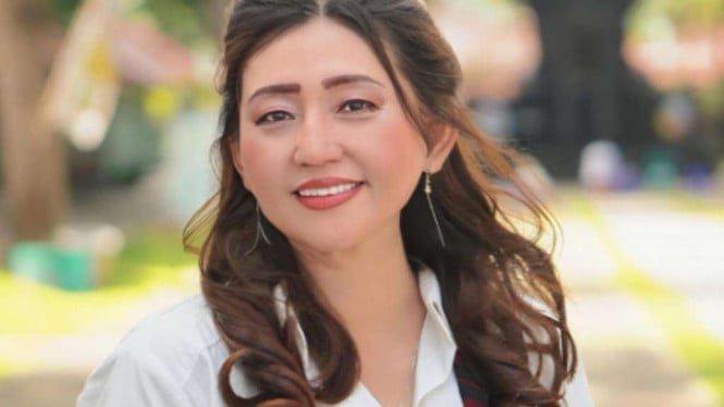 Lagu Debby Peony Menjadi Viral dan Menuai Perbincangan, Penampilan yang Menyentuh Hati