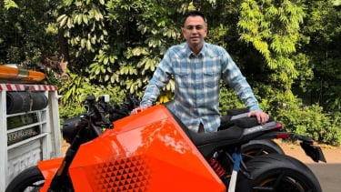 Raffi Ahmad pamer motor listrik Hunter Davinci