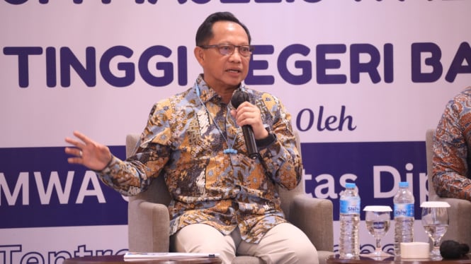 Mendagri Tito Dorong Pemda Tak Ragu Dukung Pengembangan PTN-BH