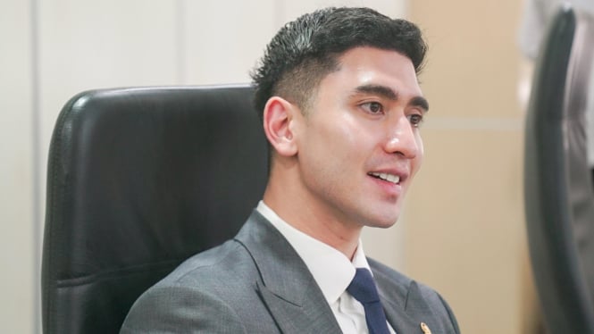 Verrell Bramasta Minta Pemerintah Libatkan Psikolog dalam Wacana Barak Sekolah