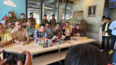 Wakil Ketua Umum Partai Golkar Idrus Marham bersama tim hilirisasi 