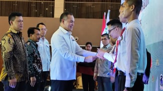 Menaker Lepas 1.200 Peserta Magang Kerja di Jepang, Kadin Tegaskan Hasil Sinergi Cari Solusi Masa Depan