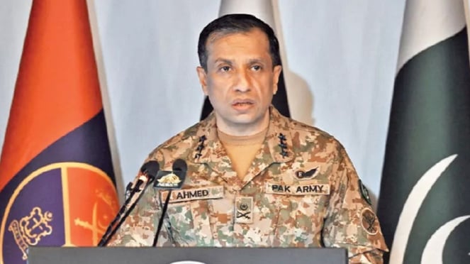 Portavoz militar paquistaní, teniente general Ahmed Sharif