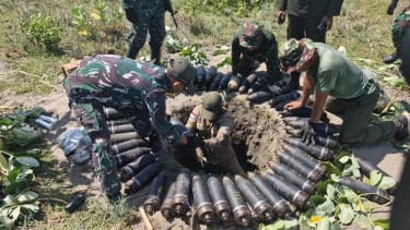 Aktivitas pemusnahan amunisi afkir di Desa Sagara Kecamatan Cibalong Garut