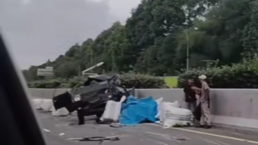 Kecelakaan di tol Jagorawi.