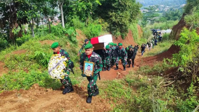 Milia Viva: Eko Parmida Sando Koopda Chemetery