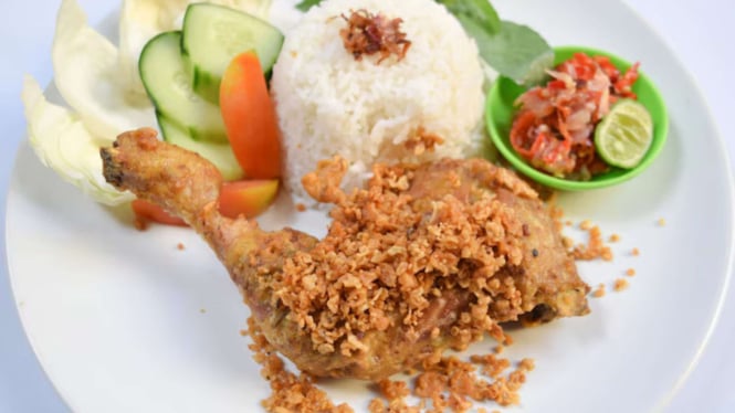 68243ba5f403c-ilustrasi-ayam-kremes_665_374