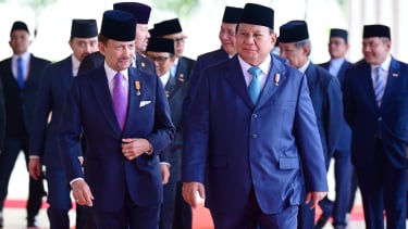 Presiden RI Prabowo Subianto bertemu dengan Sultan Brunei Darussalam Hassanal Bolkiah.