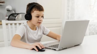 Apakah Google Chromebook Cocok untuk Anak SD? Ini Keuntungan dan Kekurangannya