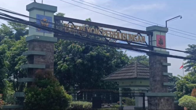 68246617d4005-anak-anak-nakal-depok-akan-dikirim-ke-barak-militer-ini-lokasinya_665_374 68246617d4005-anak-anak-nakal-depok-akan-dikirim-ke-barak-militer-ini-lokasinya_665_374