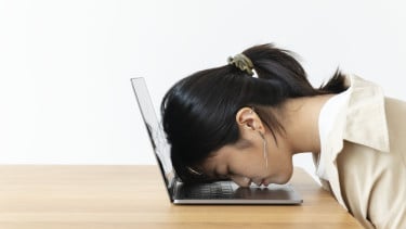 Ilustrasi laptop lemot