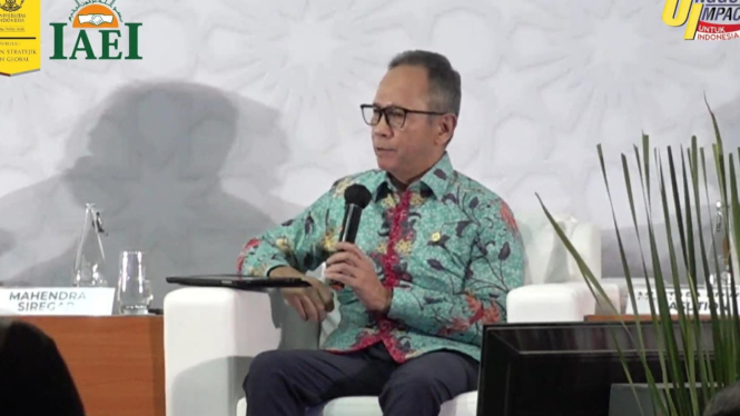 6825d44dde435-ketua-ojk-sebut-akan-ada-dua-bank-syariah-punya-aset-jumbo_665_374 6825d44dde435-ketua-ojk-sebut-akan-ada-dua-bank-syariah-punya-aset-jumbo_665_374