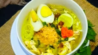 Begini Cara Membuat Soto Lamongan dengan Koya Gurih yang Autentik dan Lezat