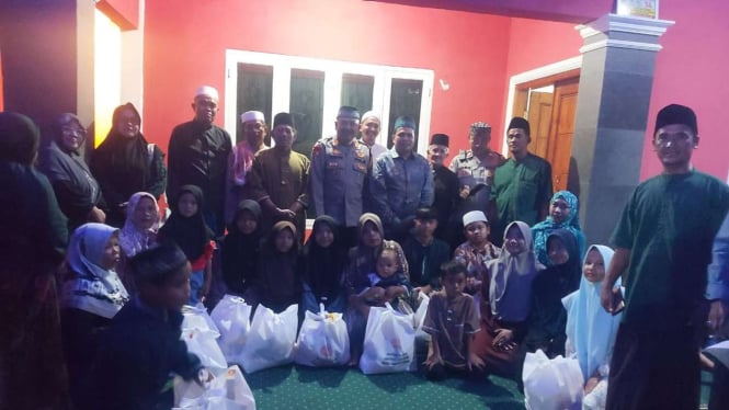 Komunitas Masyarakat Pecinta Polisi Indonesia