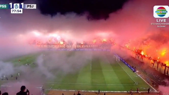 Tangkapan layar laga PSS vs Persija