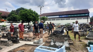 Makam TPU Ngentak yang ada di Baturetno, Banguntapan, Bantul