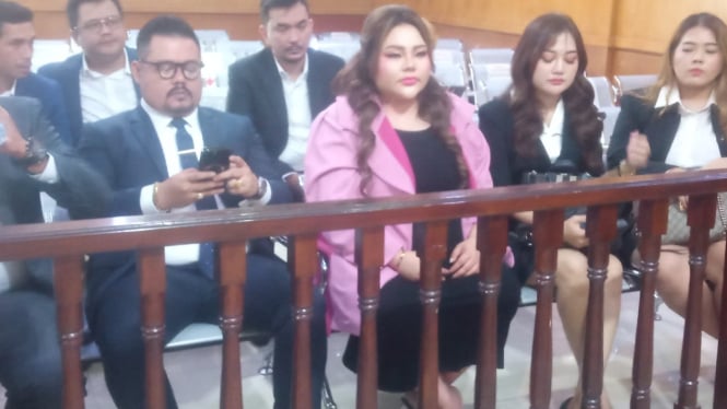 Ridwan Kamil Minta Jadwal Sidang Gugatan Lisa Mariana di PN Bandung Diundur