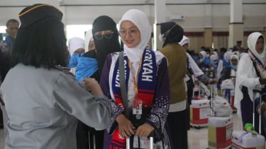Levina Istiazah (18 tahun), jemaah haji termuda asal Tegal Jawa Tengah