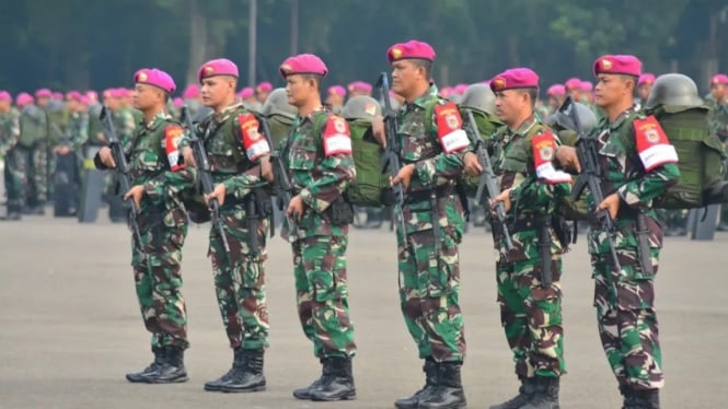 VIVA Militer: Prajurit Marinir TNI dalam apel gelar pasukan di Cilandak 