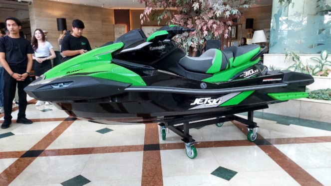 Último lanzamiento en Cavachi Jet Ski Indonesia