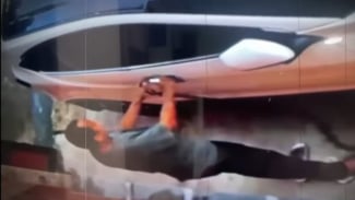 Parkir Mobil di Depan Rumah Sendiri, Warga Medan Diminta Uang Parkir sama Preman