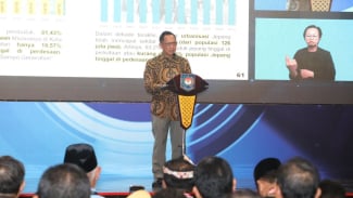 Kemendagri Beri Penghargaan kepada Pemda dengan Kinerja Penerapan SPM Terbaik