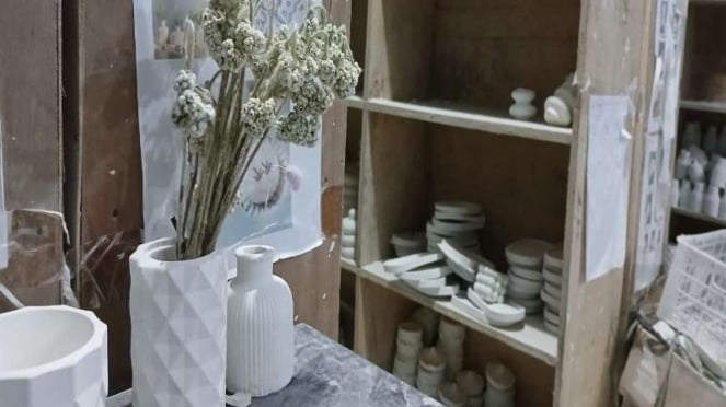 Robby Tanuwiharja Putra House es un producto que vive en Rancán.