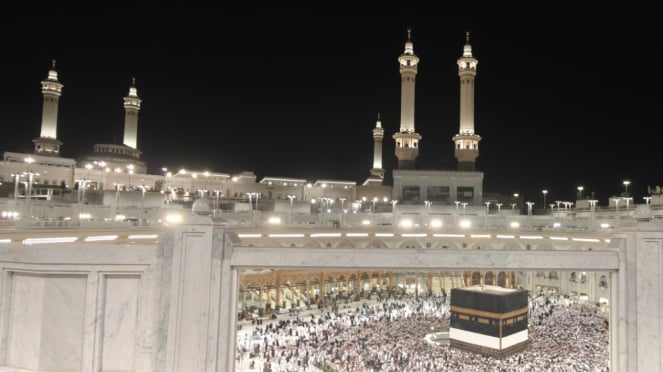 Los santuarios en diferentes países se han circunvalado en la mezquita de Masjid-King, Makka