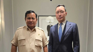 Presiden Prabowo dan Chairman Yadea Dong Jinggui 